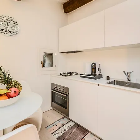 800 Apartment