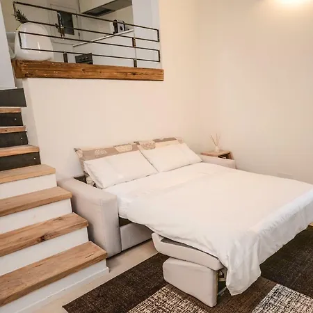 Apartment 800 *